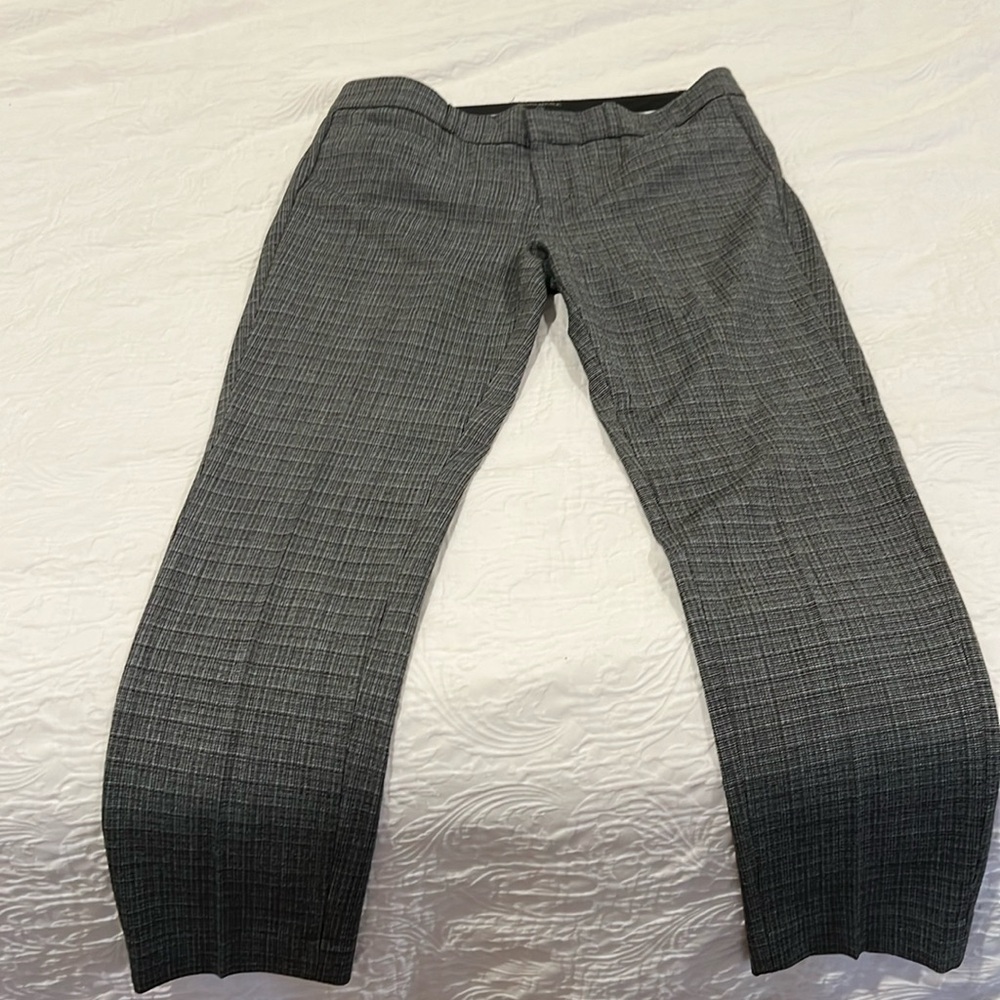 Banana Republic Sloan pant. Perfect co Siri on, ready to wear